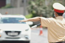 Lo ùn tắc sau kỳ nghỉ lễ 30/4, CSGT bố trí xe cứu hộ sẵn sàng ứng phó