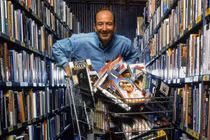 Tỷ phú Jeff Bezos: Từ gã bán sách tới ngôi vị người giàu nhất hành tinh