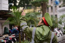 Xe quân sự triển khai ở Hà Nội đón đoàn ông Kim Jong Un