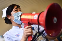 Cho phép Chính phủ áp dụng 4 quy định khác luật để cấp bách chống dịch