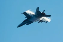 Một máy bay F/A-18E Super Hornet Mỹ bị rơi khi huấn luyện