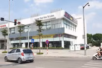 Hãng xe tìm mọi cách “sống sót” trong mùa dịch