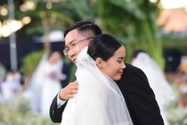 Tổ chức đám cưới cho 20 cặp y, bác sĩ tuyến đầu chống dịch