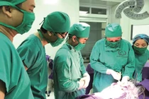 Bệnh viện tuyến tỉnh cắt u quái cho trẻ 1 ngày tuổi