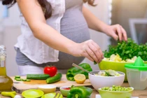 Bà bầu nên ăn bao nhiêu muối mỗi ngày? 