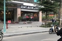 Công an hé lộ nguyên nhân ban đầu người phụ nữ rơi từ tầng cao chung cư Triều Khúc