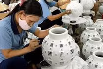 Đối diện làn sóng Covid thứ hai, nhóm doanh nghiệp yếu thế tự cứu mình thế nào?