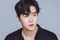 Kim Seon Ho lật ngược tình thế, dẫn đầu bình chọn Giải thưởng nghệ sĩ châu Á