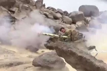 Yemen: Tên lửa Houthi tập kích, tướng Liên minh quân sự vùng Vịnh mất mạng