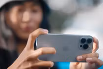 Nhiều đơn hàng iPhone 13 Pro phải chờ 4-5 tuần mới được giao.