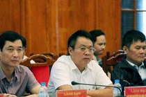 Cựu giám đốc sở chạy xe ôm, buôn chổi đót xây biệt phủ chuyển về Hà Nội