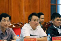 Cựu giám đốc sở chạy xe ôm, buôn chổi đót xây biệt phủ chuyển về Hà Nội