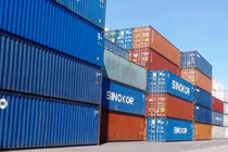 Hơn 100 container hàng bị "bỏ quên" tại cảng Cát Lái