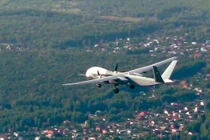 Nga giới thiệu UAV quân sự tầm xa, có khả năng bay dài và mang vũ khí chính xác