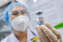 Vì sao có sự chênh lệch số liệu vaccine giữa TP.HCM với Bộ Y tế?