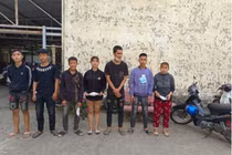 Nhóm đối tượng tại cơ quan công an.