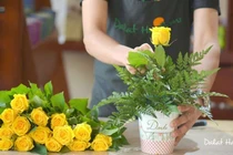 Nước rửa bát giúp cắm hoa không thối cuống