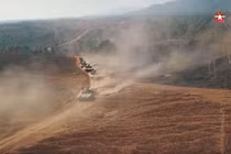 Quân đội Lào lần đầu tiên diễn tập chiến đấu chống khủng bố