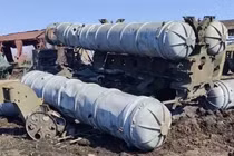 Video: Bom chính xác Nga hủy diệt trận địa S-300 của Ukraina