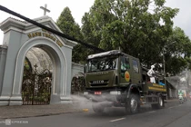 15 xe đặc chủng Quân khu 7 phun khử trùng quận Gò Vấp