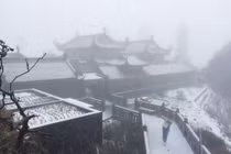 Tuyết rơi trên đỉnh Fansipan