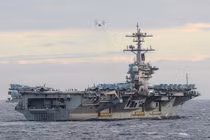 Tàu sân bay Mỹ vào Biển Đông