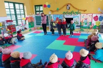 Hơn 800.000 học sinh nghỉ học tránh rét