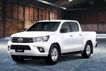 Toyota Việt Nam trình làng xe Hilux phiên bản cải tiến 2017