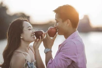 Chồng quý chị dâu đến khó hiểu