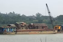 Phú Thọ: Tăng cường kiểm tra khai thác cát, sỏi trái phép