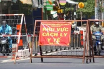 Thành ủy TPHCM chỉ thị khẩn về việc tăng cường một số biện pháp thực hiện Chỉ thị 16 