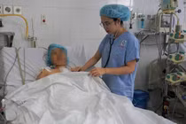 Suýt mất mạng vì thuyên tắc phổi toàn bộ & huyết khối