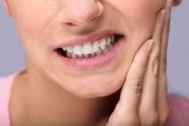 Bệnh viêm quanh răng và những điều bạn cần biết