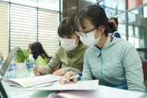 Điểm chuẩn Trường ĐH Kinh tế - Tài chính TP.HCM: Có ngành lên đến 24 điểm!