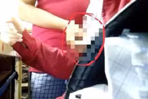 Nữ sinh lớp 9 đặt camera ghi lại cảnh bị sàm sỡ để tố giác thầy giáo