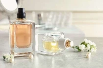 Nước hoa giả độc thế nào?