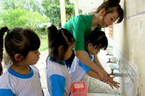 Phòng bệnh truyền nhiễm cho trẻ khi đến trường