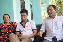 Trưởng thôn xin lỗi vì vận động dân ký đơn từ chối nhận hỗ trợ