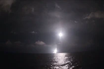 Video: Cận cảnh tàu ngầm hạt nhân chiến lược Nga phóng tên lửa đạn đạo liên lục địa Bulava