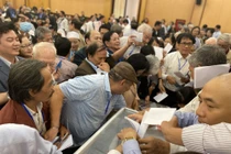 ‘Hỗn loạn’ bỏ phiếu Hội Nhà văn, ông Hữu Thỉnh hai lần xin rút Ban chấp hành