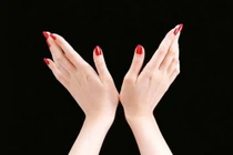 Tay lệch có nên phẫu thuật?