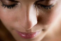 Chăm mẹ ốm, bị nghi ăn cắp tiền