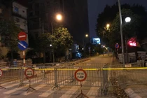 Hà Nội phong tỏa đường Trần Phú, chuẩn bị “cắt ngọn” nhà 8B Lê Trực
