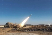 Houthi liên tiếp bắn hạ UAV, đưa trực thăng quân sự vào chiến đấu