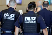 Mỹ từng phát hiện công dân Trung Quốc mang lọ nghi chứa virus SARS, MERS