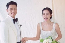 Váy cưới của Son Ye Jin phải sửa lại 