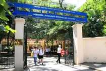 Đề thi vào lớp 10 chuyên Ngoại ngữ sẽ không chỉ dừng ở sách giáo khoa