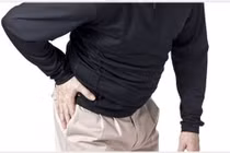 Những cơn đau viêm khớp háng không báo trước ở người trẻ