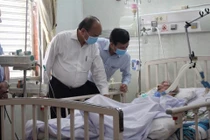 Thủ tướng đến thăm chỉ huy lực lượng tình báo chiến lược miền Nam Mười Hương