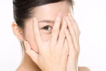 Thâm mắt do hốc mắt sâu